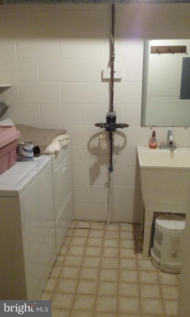 100 Abbot Ct, Walkersville, MD 21793 - photo 3