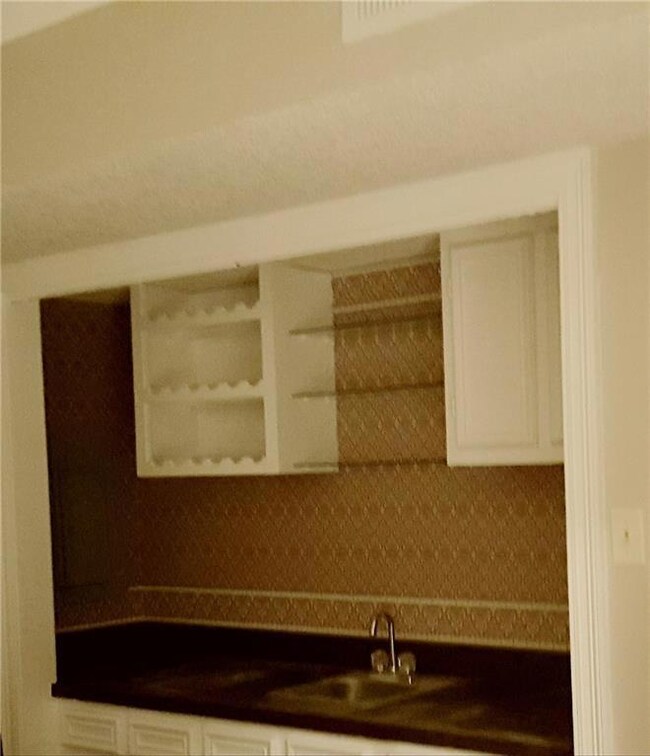 Wet Bar in Dining Room