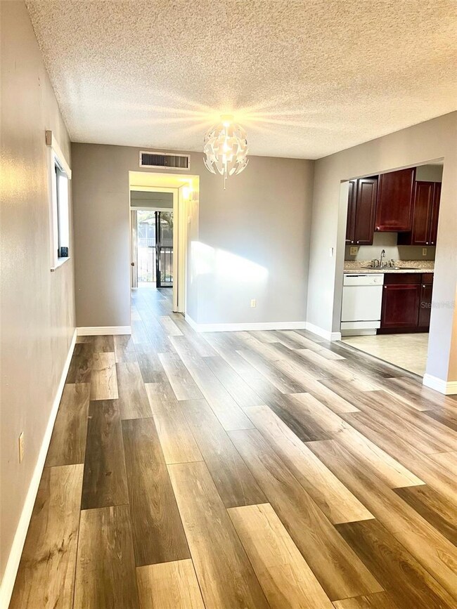 11709 Raintree Village Blvd unit C, Temple Terrace, FL 33617 - photo 6