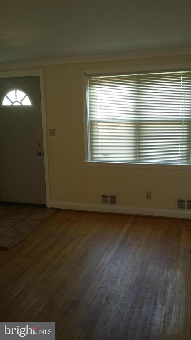 1321 Dalton Rd, Parkville, MD 21234 - photo 4