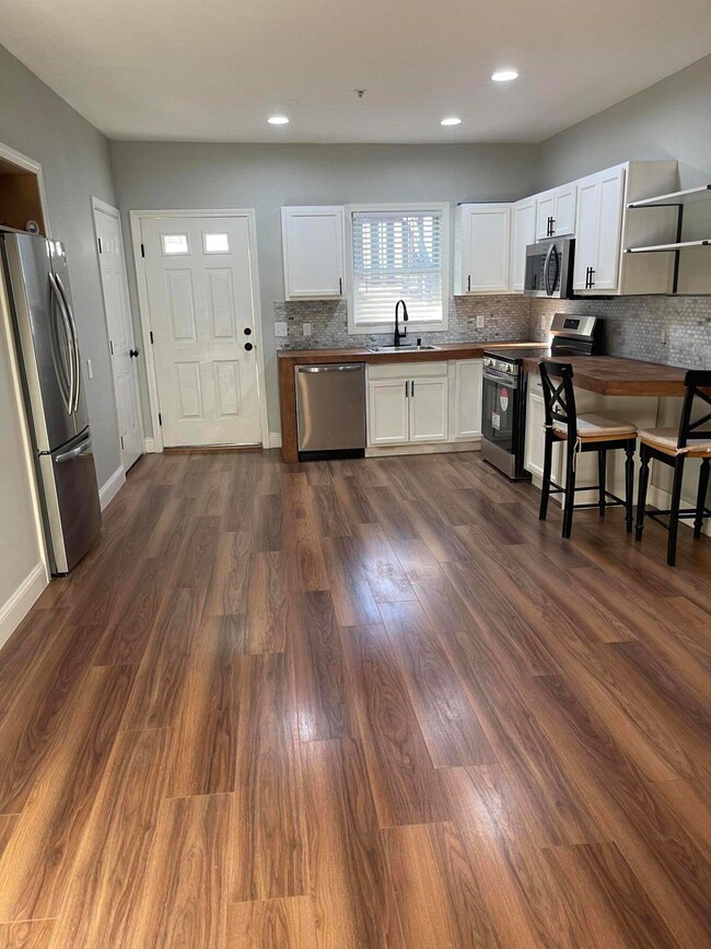 131 Stewart St unit 2, Fall River, MA 02720 - photo 2