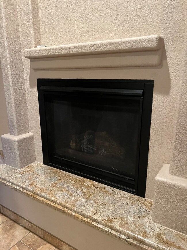 942 Hermoso El Sol, Alamogordo, NM 88310 - photo 5