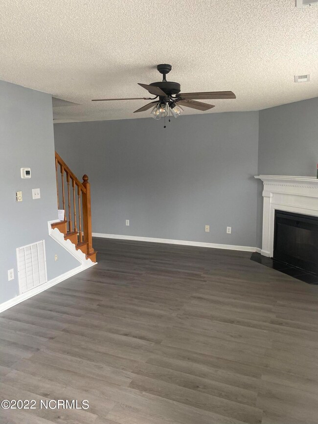 04106193-865A-4FB9-9F5D-E087D8C3C713