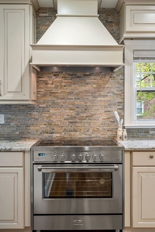 866 Centre St unit 1, Jamaica Plain, MA 02130 - photo 6