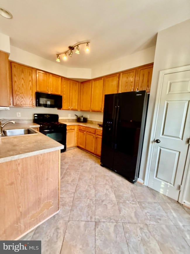 3362 Nadia Loop, Woodbridge, VA 22193 - photo 4