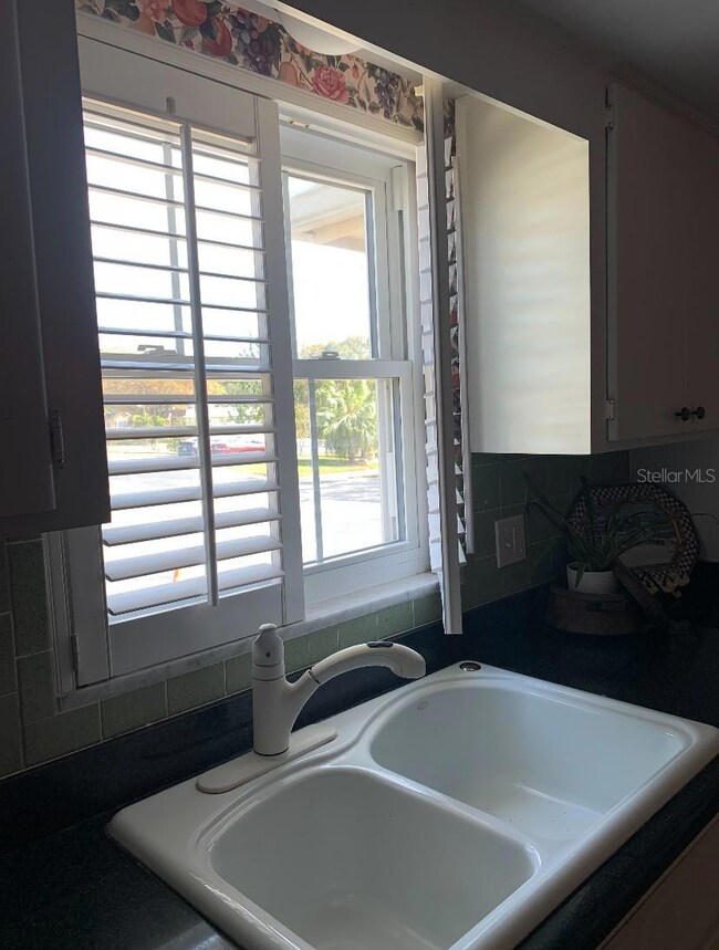 1679 S Lake Ave unit 4, Clearwater, FL 33756 - photo 5