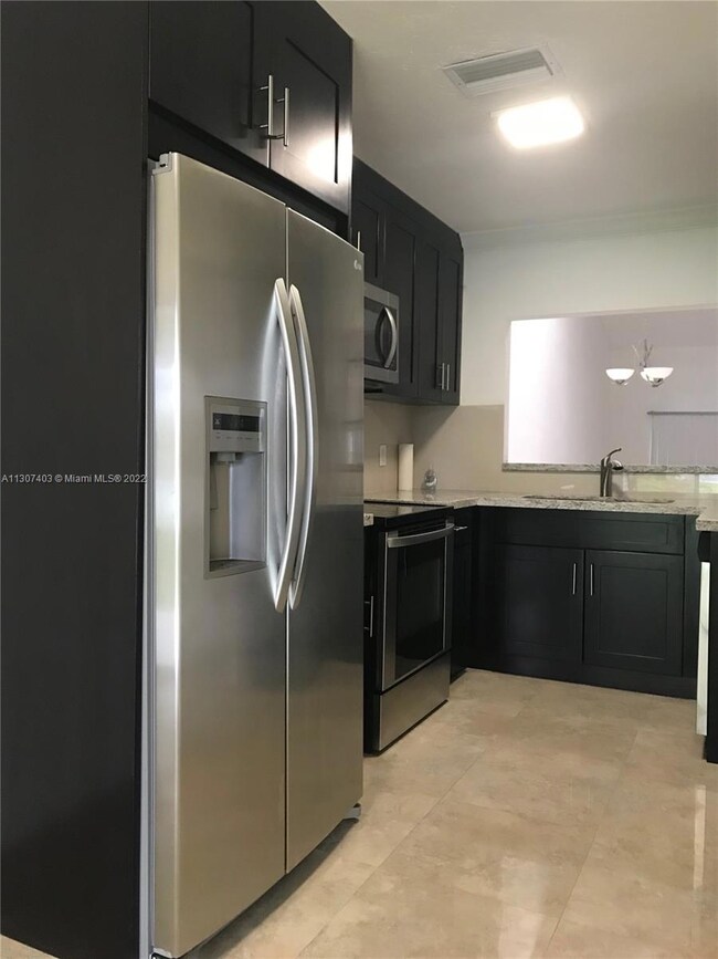 4208 S Pine Island Rd, Davie, FL 33328 - photo 2