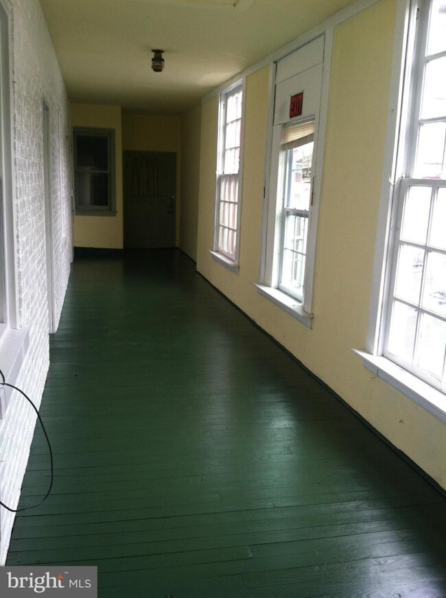 9 N Main St unit 11, Mercersburg, PA 17236 - photo 5