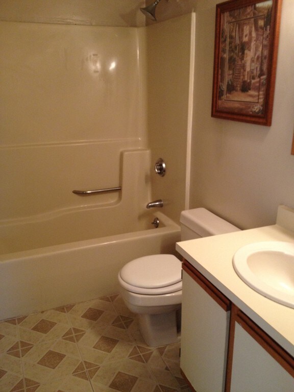 36B Gibbs St unit 21, Worcester, MA 01607 - photo 3