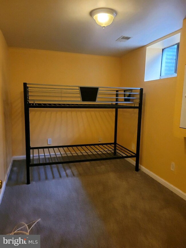 2146 Monaghan Dr, Herndon, VA 20170 - photo 4