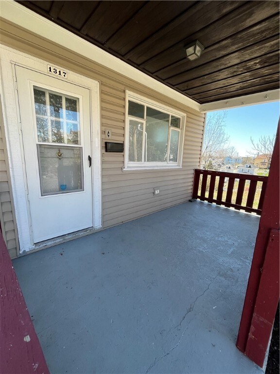 1317 Stokes Way, Pittsburgh, PA 15212 - photo 2