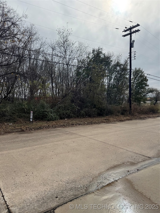 632 N 4th St, Muskogee, OK 74401 - photo 3