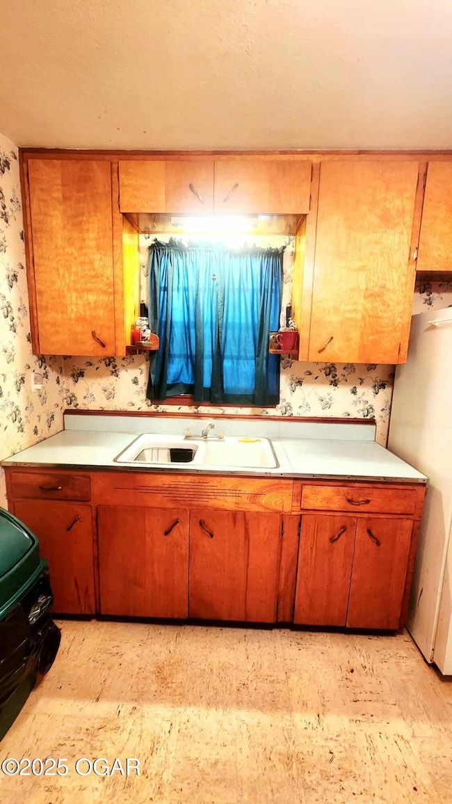 1570 Redbud Rd, Fort Scott, KS 66701 - photo 5