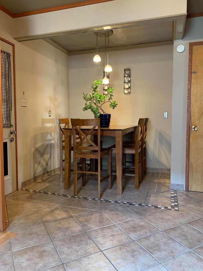 1121 Foster St, Scranton, PA 18508 - photo 4