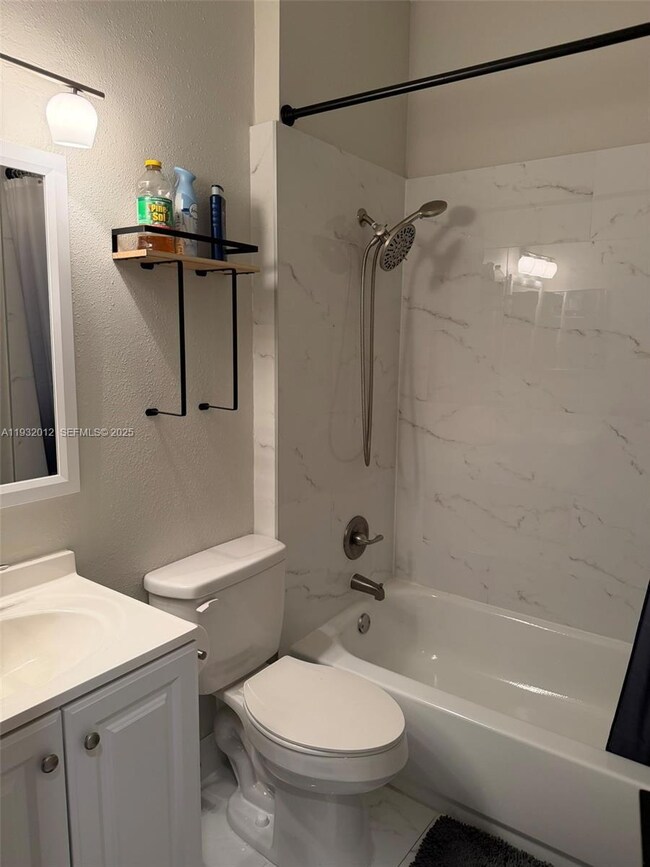 2301 NW 96th Terrace unit 16D, Pembroke Pines, FL 33024 - photo 6