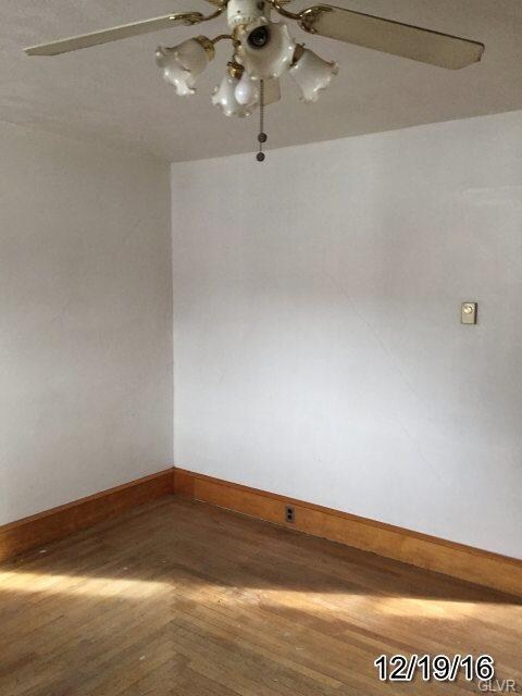 240 W Abbott St, Lansford, PA 18232 - photo 4