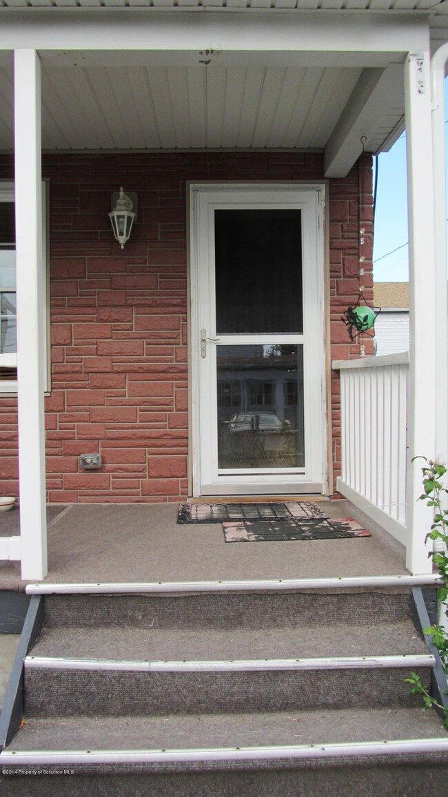 315 New St, Scranton, PA 18509 - photo 5