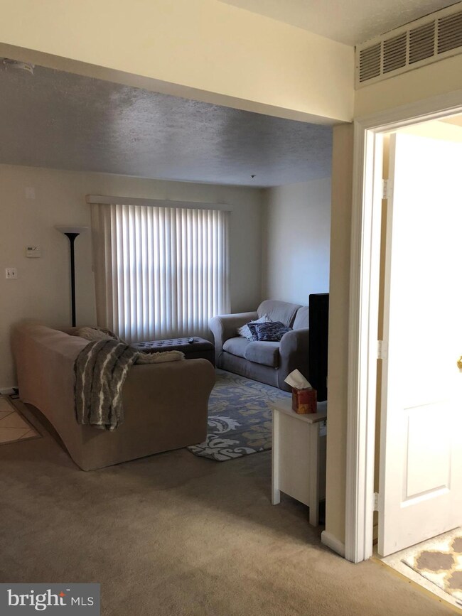 7807 Suiter Way, Hyattsville, MD 20785 - photo 4