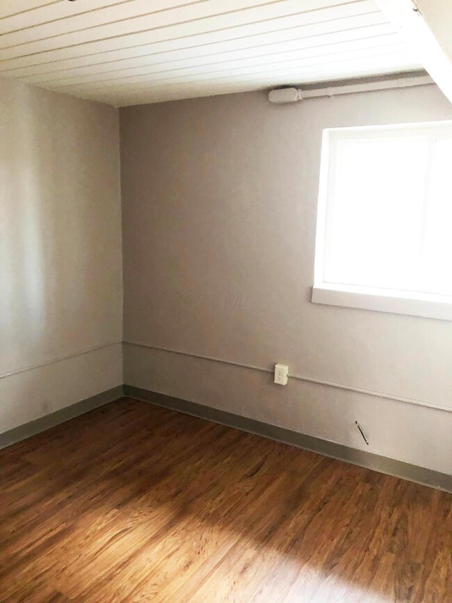 1467 E Mound St, Columbus, OH 43205 - photo 5