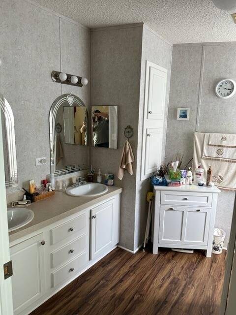 611 Sunshine Dr unit 611, Frostproof, FL 33843 - photo 6