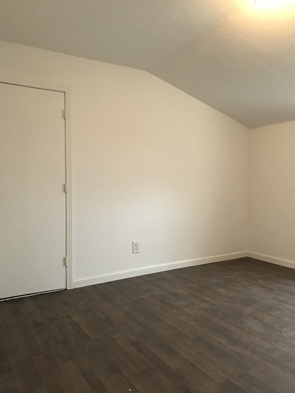 55 Wall St unit 3, Worcester, MA 01604 - photo 5