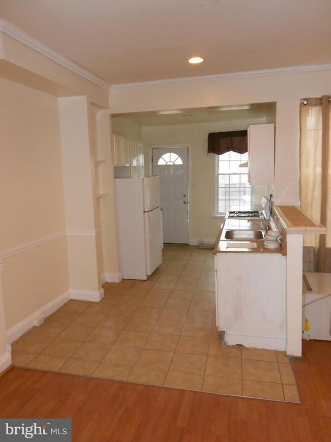 3222 Leeds St, Baltimore, MD 21229 - photo 3