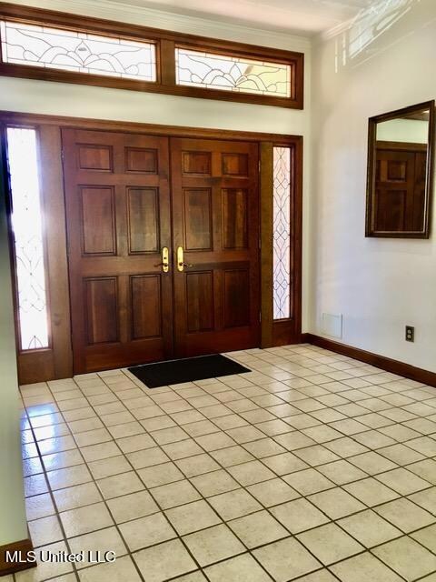 FOYER