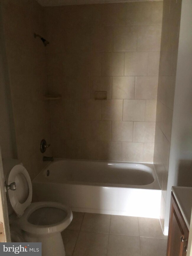 100 Chesterfield Ln unit 303, Stafford, VA 22556 - photo 7