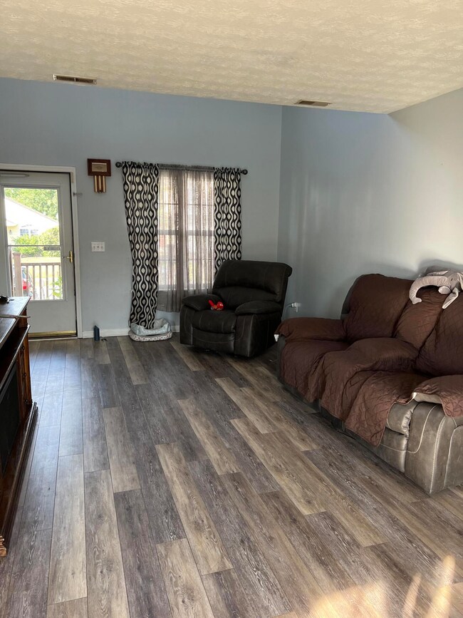 127 Valdez Cir, Georgetown, KY 40324 - photo 4