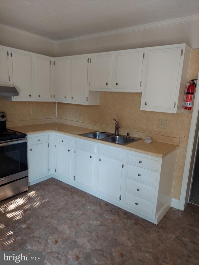 800 N 5th St unit 1, Reading, PA 19601 - photo 3