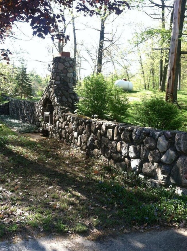 351 Harbison Dr, Bitely, MI 49309 - photo 4