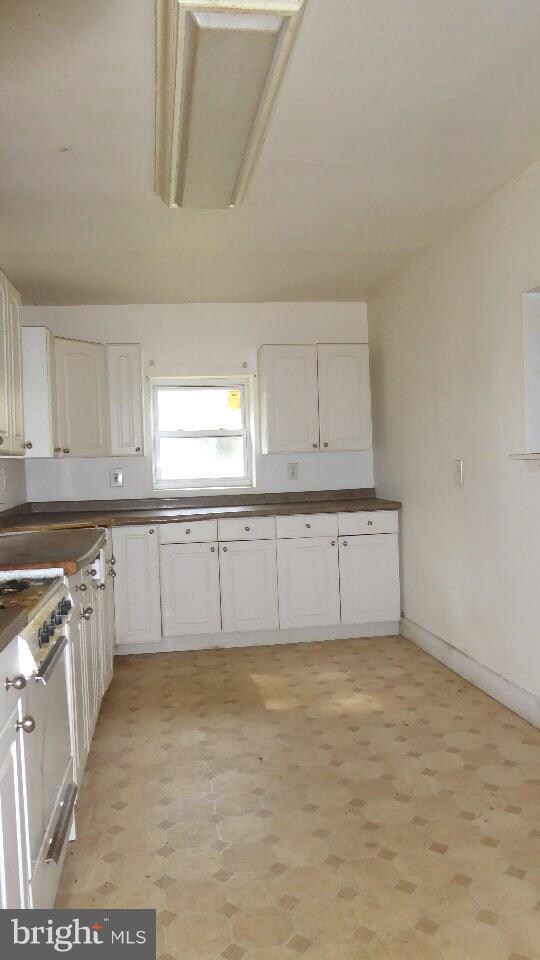 5328 Denmore Ave, Baltimore, MD 21215 - photo 6