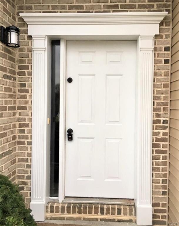 2298 Juniper Dr, Coplay, PA 18037 - photo 3