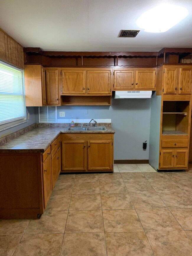 4138 Colby Ave, Columbus, OH 43227 - photo 6