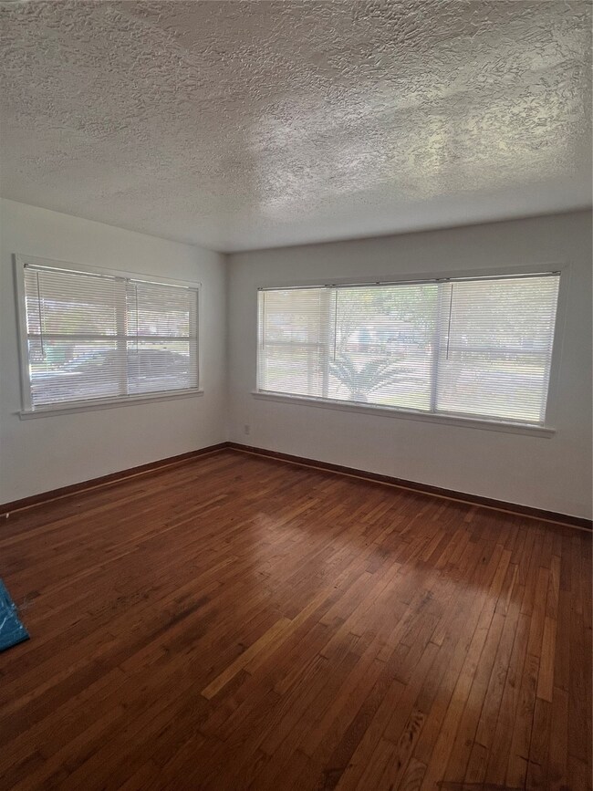 13226 Berwick St, Houston, TX 77015 - photo 3