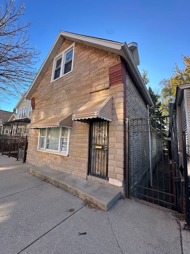 1915 W 23rd St, Chicago, IL 60608 - photo 3