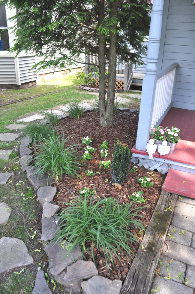 105 8th St, Milford, PA 18337 - photo 3