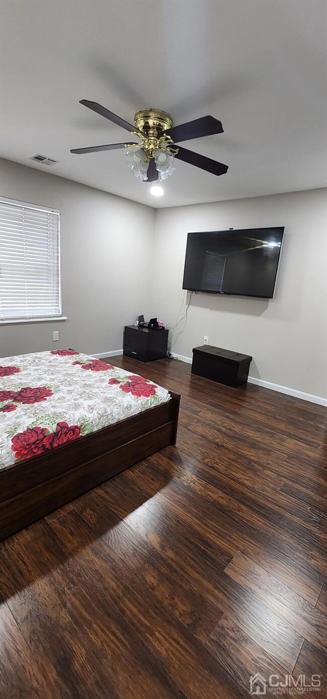 11 Lefferts St, Carteret, NJ 07008 - photo 6