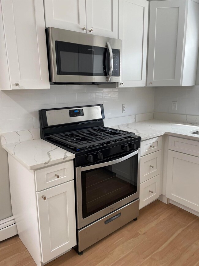 3 Verne Rd unit 1, Hampton, NH 03842 - photo 2