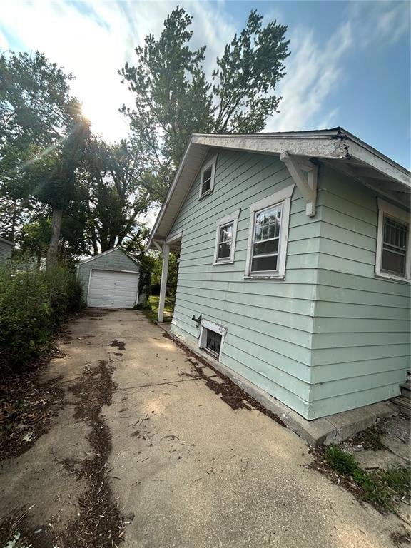 633 29th St SE, Cedar Rapids, IA 52403 - photo 3