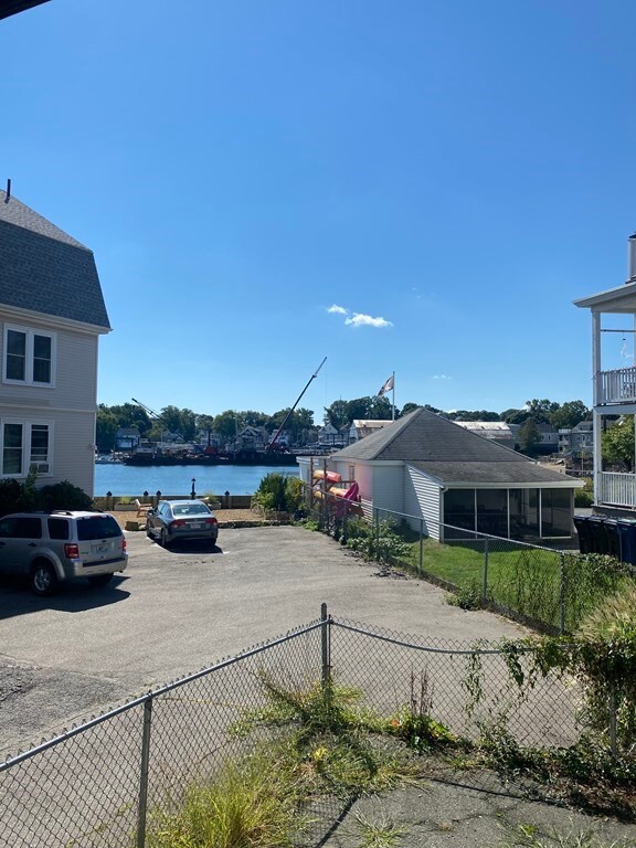 98 Leach St unit 1, Salem, MA 01970 - photo 3