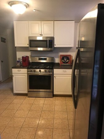 13 Lantern Ln, Randolph, MA 02368 - photo 2