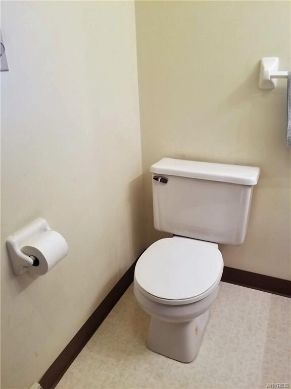 7257 Winbert Dr, North Tonawanda, NY 14120 - photo 7