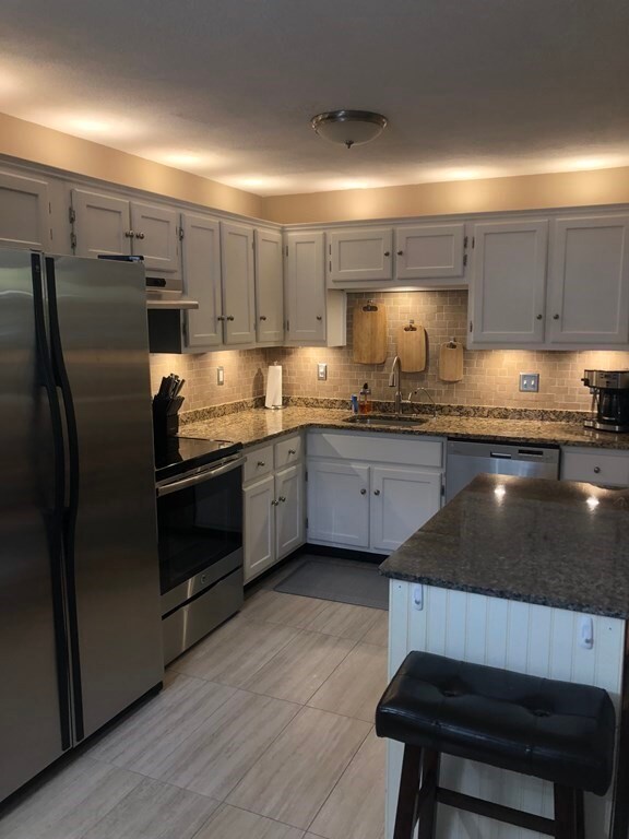 12 Williamsburg Ct unit 3, Shrewsbury, MA 01545 - photo 6