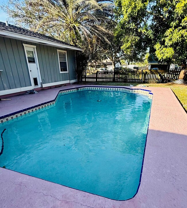 1101 SW Jumper St, Port Saint Lucie, FL 34983 - photo 5