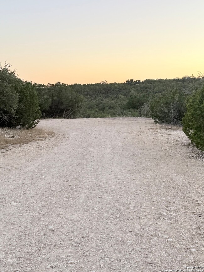 124 Camp Verde Rd, Bandera, TX 78003 - photo 4