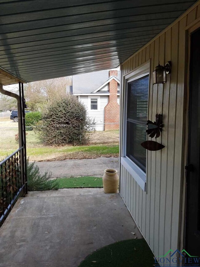 1506 Alpine Rd, Longview, TX 75601 - photo 4
