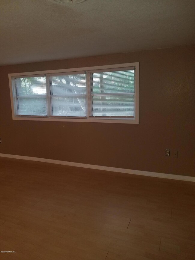 2633 Leonid Rd, Jacksonville, FL 32218 - photo 5