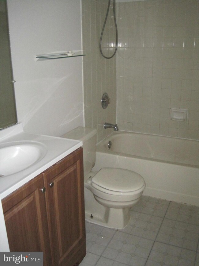 1684 Bayfield Way, Reston, VA 20194 - photo 7