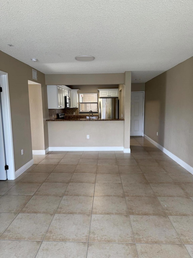 1540 Lake Crystal Dr unit G, West Palm Beach, FL 33411 - photo 2